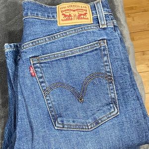 Levis Wedgie High Rise Jeans